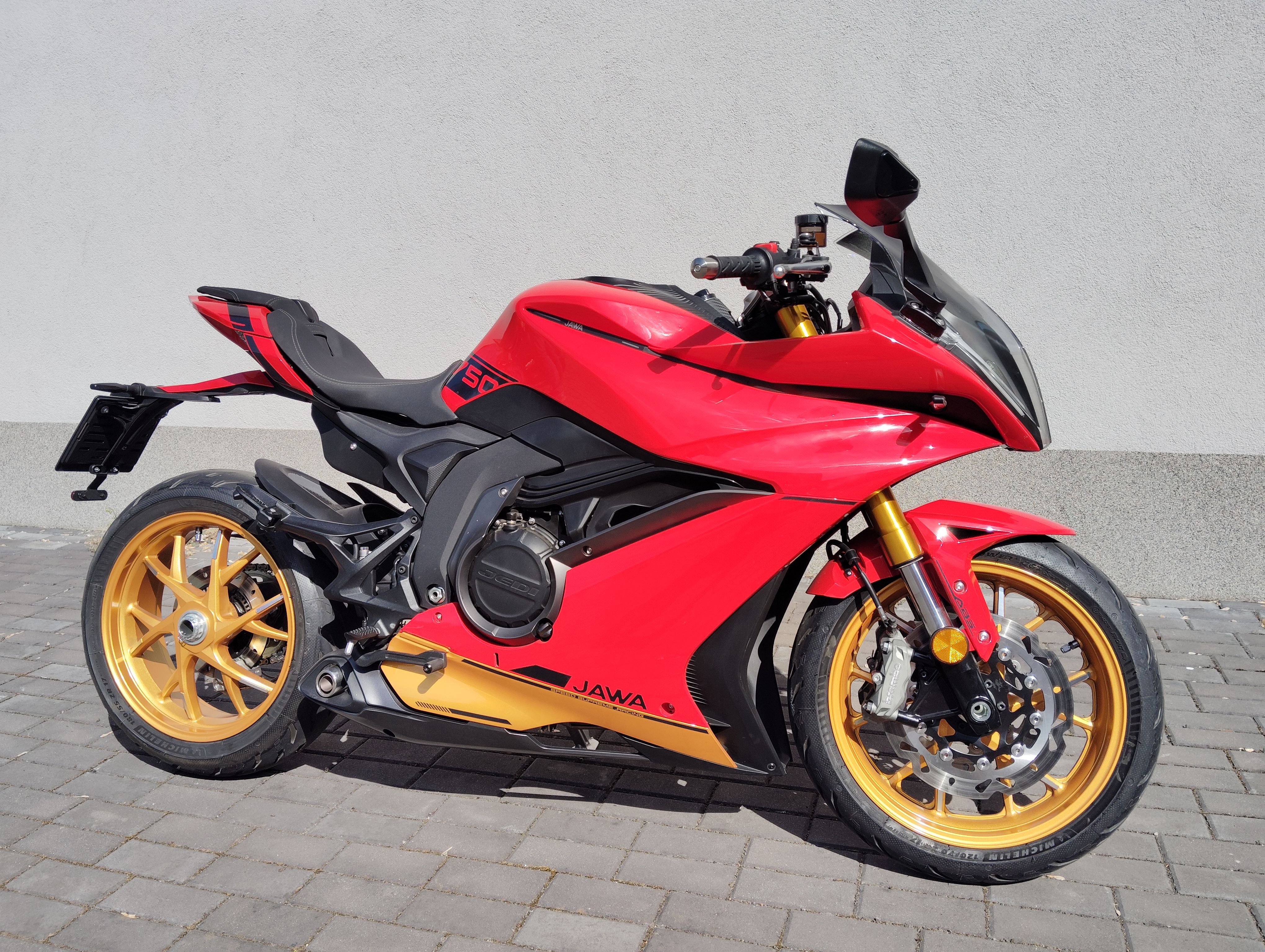 JD 750 by JAWA Racing