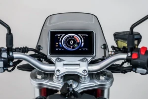 Větrný štítek - tmavý