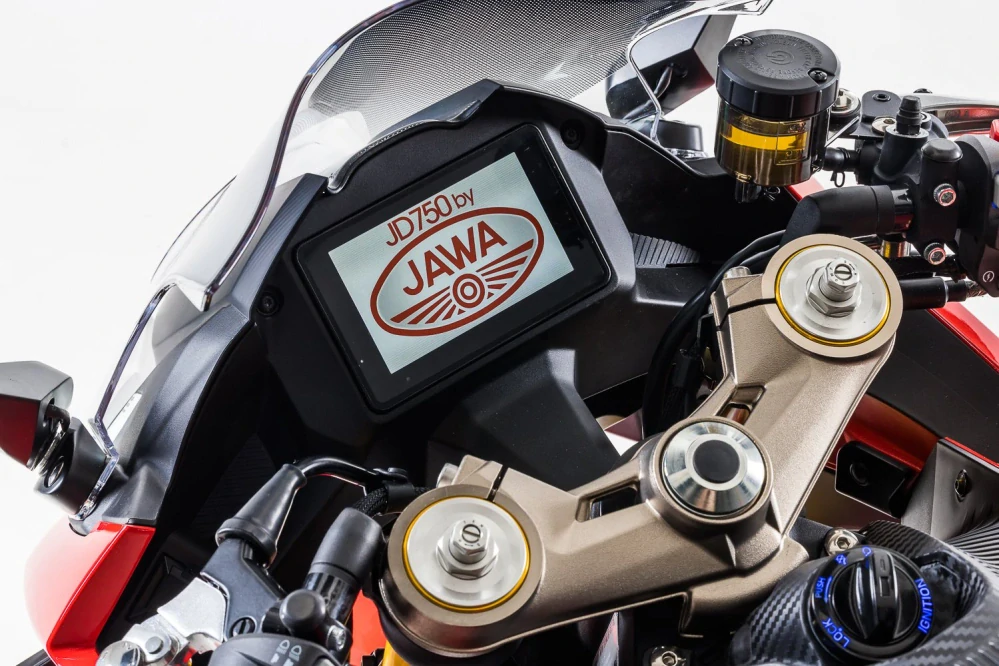 JD 750 by JAWA Racing 